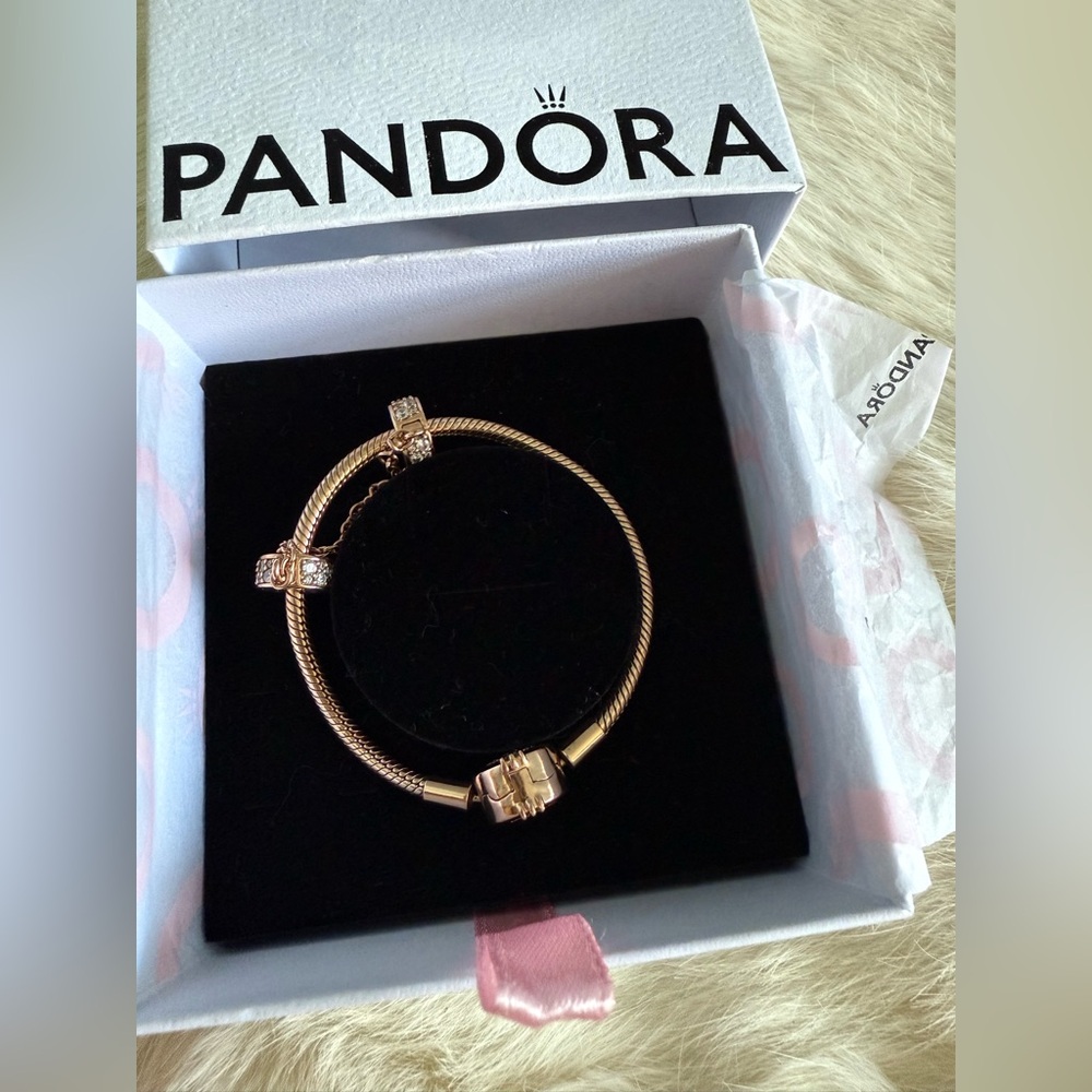 Pandora Moments Cubic Zirconia Sparkling Crown O Snake Chain Bracelet